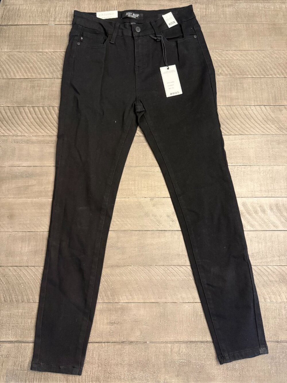 Judy Blue Midrise Skinny Jeans in Black